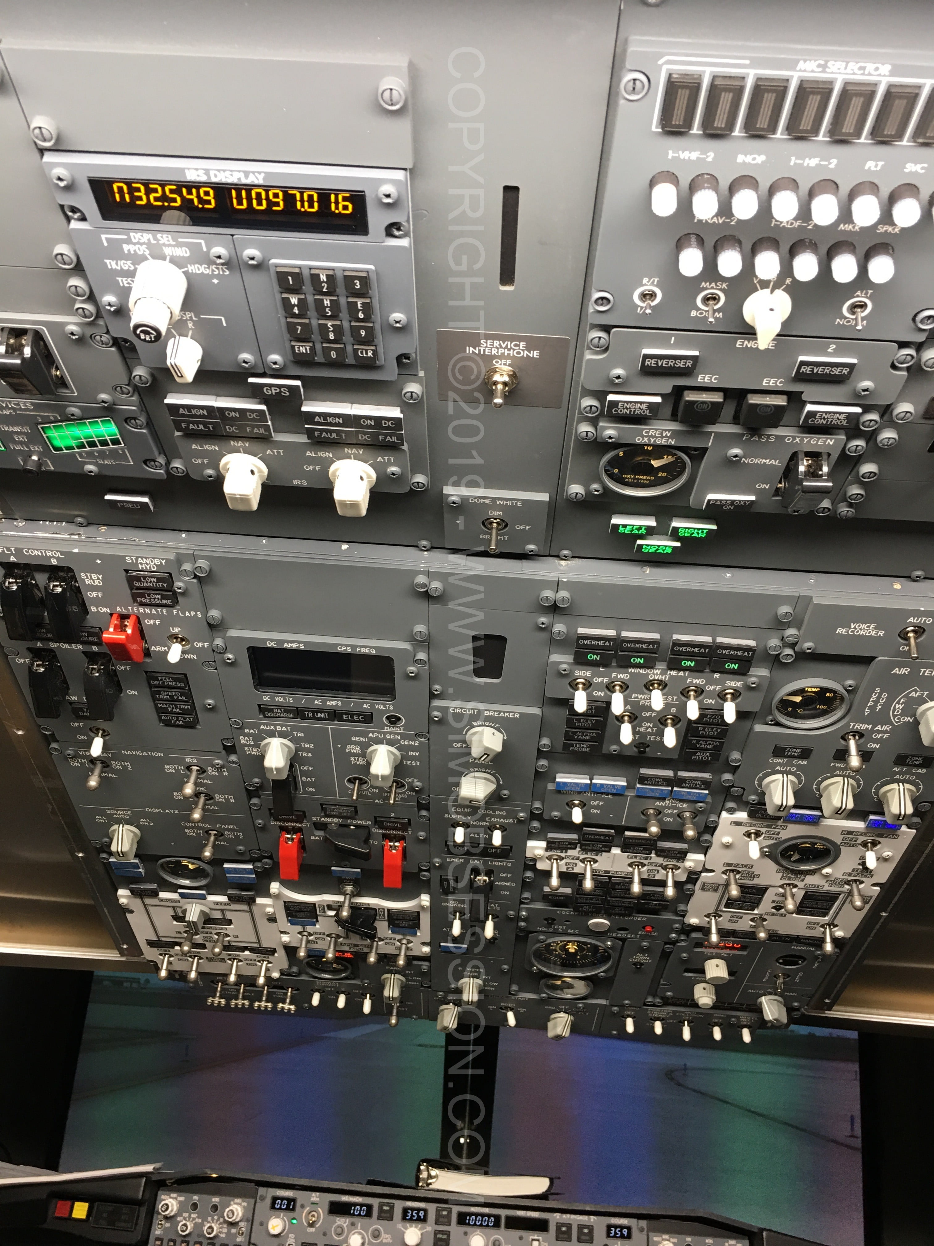 SimObsession - Home Built Boeing 737-800 Flight Simulator